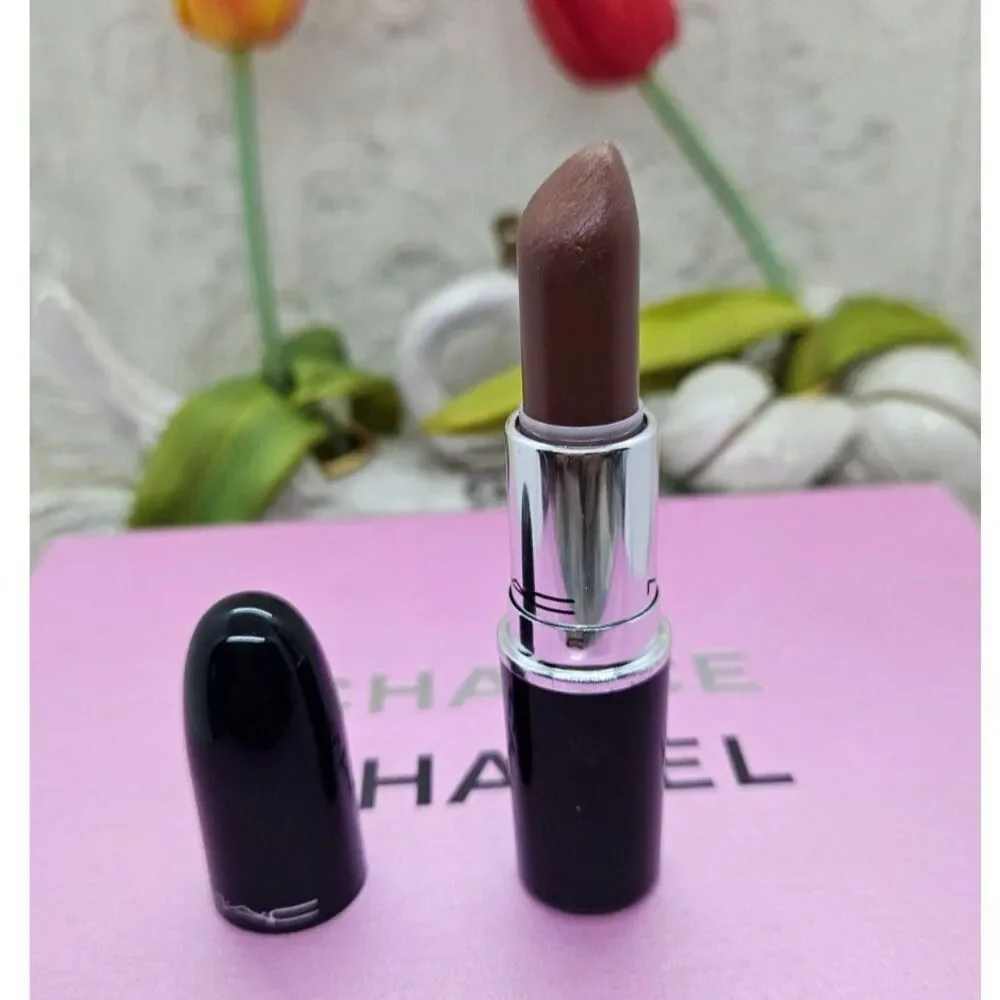 M·A·C Lustreglass Sheer Shine Lipstick 570 Signature Move